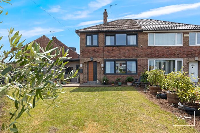 3 Bedroom Semi Detached House For Sale In Colchester Court, Scawsby, Doncaster, DN5