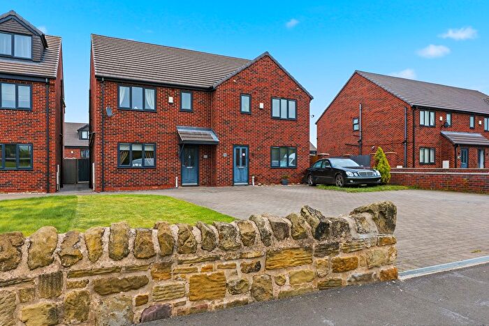 3 Bedroom Semi-Detached House For Sale In Vale Road, Thrybergh, Rotherham, S65