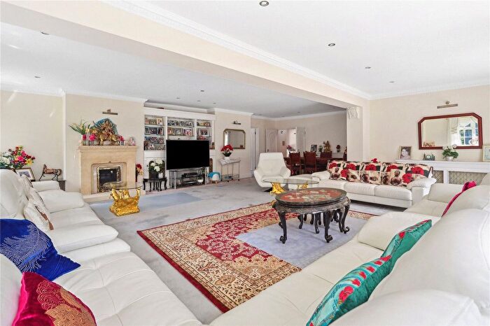 5 Bedroom Detached House To Rent In Cranley Road, Hersham, Walton-On-Thames, KT12