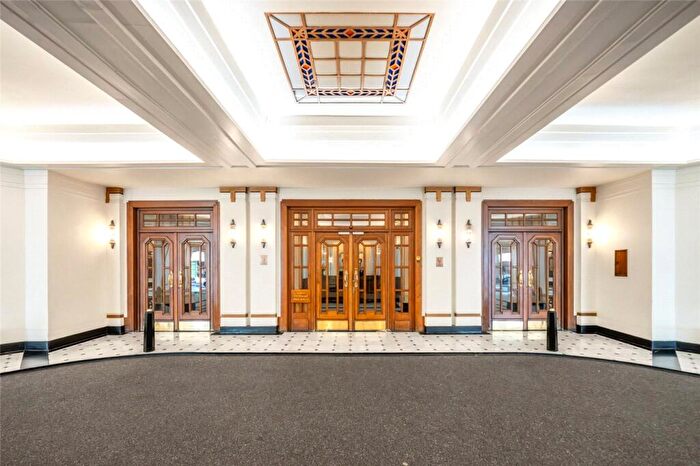 5 Bedroom Apartment For Sale In Berkeley Court, Marylebone Road, London, NW1
