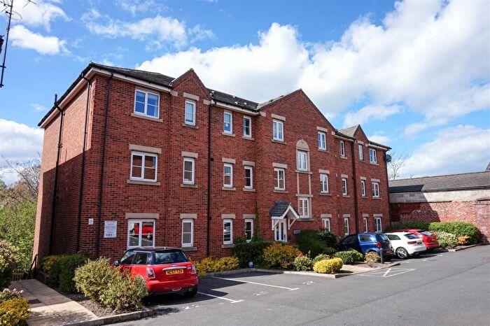 4 Bedroom Apartment To Rent In Abbots Mews, Cardigan Lane, Leeds, LS4