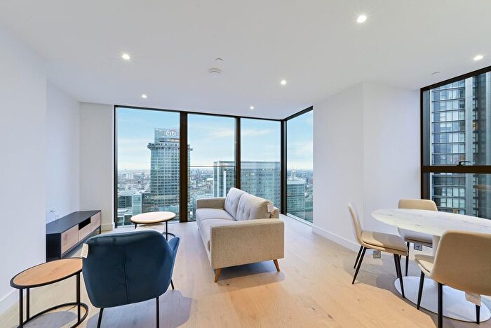 2 Bedroom Flat To Rent In Harcourt Tower, Marsh Wall, London, E14