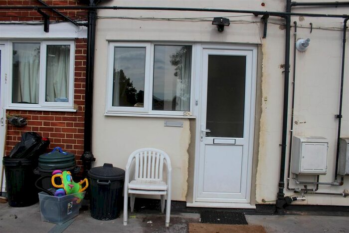 1 Bedroom Flat To Rent In Victoria Road, Ruislip Manor, Ruislip, HA4