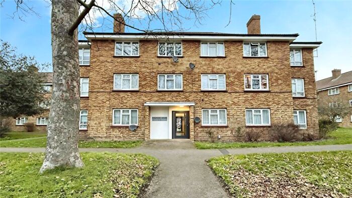 3 Bedroom Flat To Rent In Woolwich Road, London, SE2