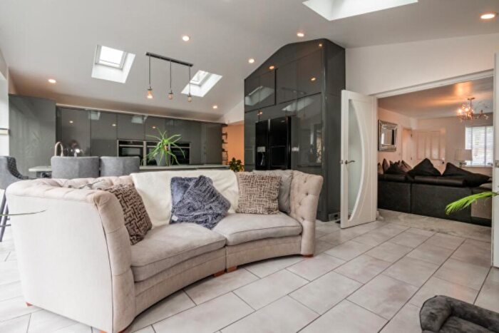 4 Bedroom Detached House For Sale In Marquess Way, M24