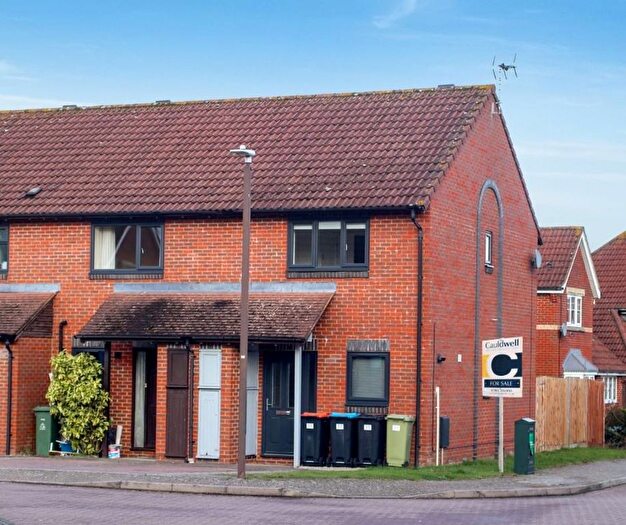 2 Bedroom Property For Sale In Hartdames, Shenley Brook End, Milton Keynes, MK5