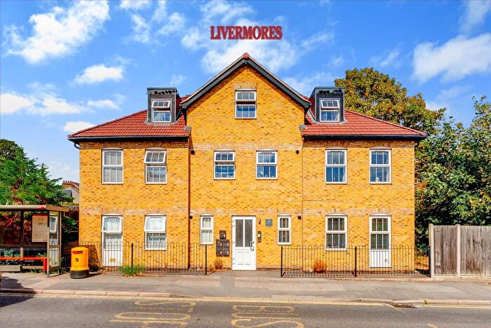 2 Bedroom Flat For Sale In London Road, Crayford, Dartford, DA1