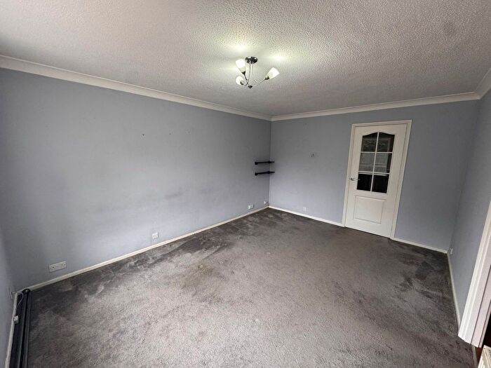 1 Bedroom Flat To Rent In Pennycroft, Pixton Way, Croydon, Surrey, CR0