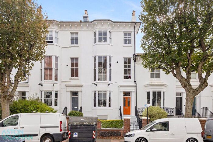 2 Bedroom Flat To Rent In Compton Avenue, Brighton, BN1