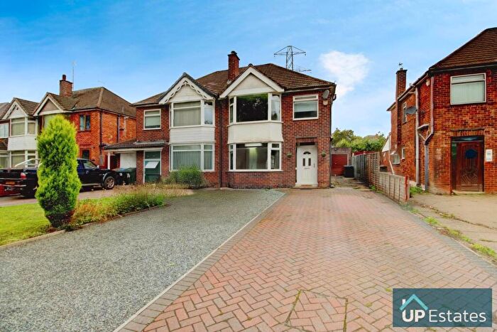 3 Bedroom Semi-Detached House For Sale In Bennetts Road, Keresley End, Coventry, CV7
