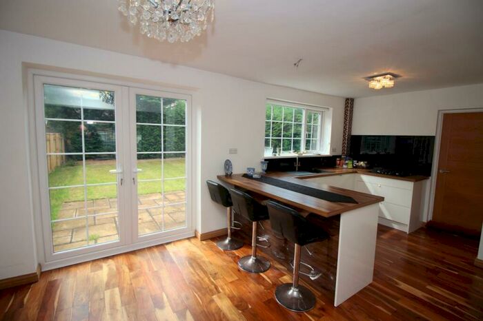 3 Bedroom Semi-Detached House To Rent In Jenifer Grove, High Heaton, Newcastle, NE7