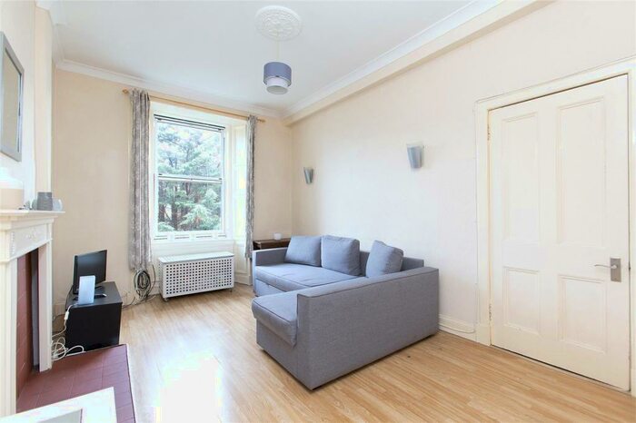 1 Bedroom Apartment To Rent In Yeaman Place, Polwarth, Edinburgh, EH11