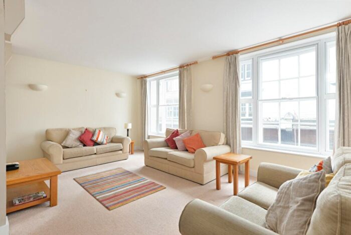 2 Bedroom Apartment To Rent In Mercery Lane, Canterbury, CT1