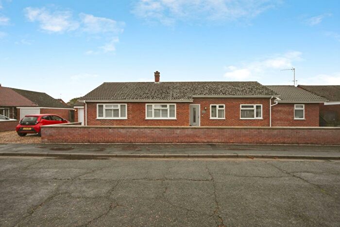 4 Bedroom Bungalow For Sale In Laburnum Close, Red Lodge, Suffolk, IP28