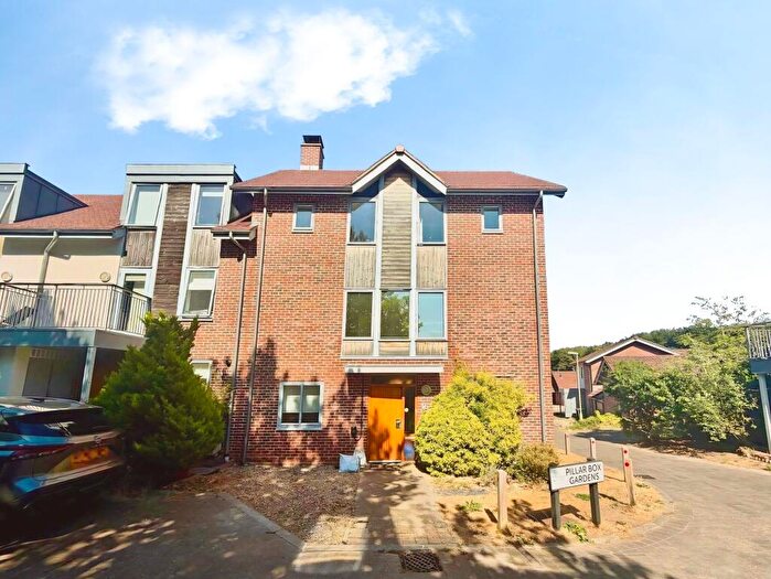 5 Bedroom Terraced House To Rent In Pillar Box Gardens, Basingstoke, RG24