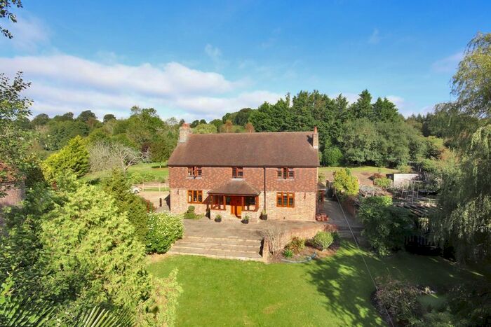 4 Bedroom Farm To Rent In South Farm Lane, Langton Green, Tunbridge Wells, TN3