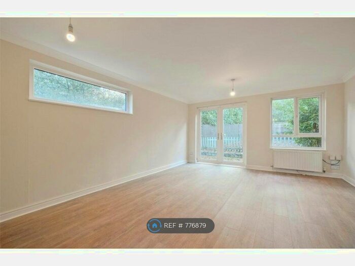 3 Bedroom Terraced House To Rent In Knightswood, Bracknell, RG12