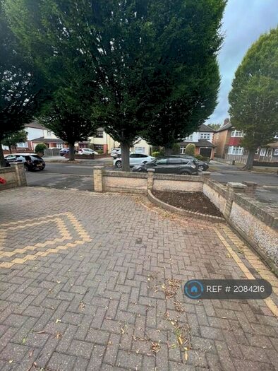 5 Bedroom Terraced House To Rent In Avenue Road, Harold Wood, Romford, RM3