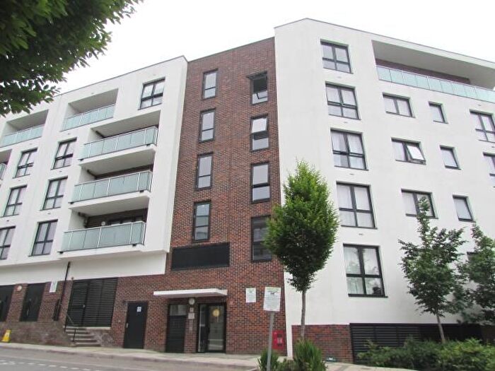 2 Bedroom Flat To Rent In Williams Way, Wembley, Middlesex, HA0