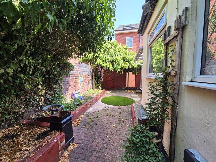 1 Bedroom Apartment For Sale In Stanley Street, Southport, PR9