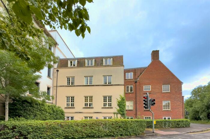 2 Bedroom Apartment To Rent In Woodford Way, Witney, Oxfordshire, OX28