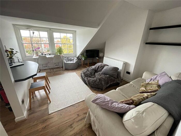 1 Bedroom Apartment To Rent In Caroline Buildings, BA2