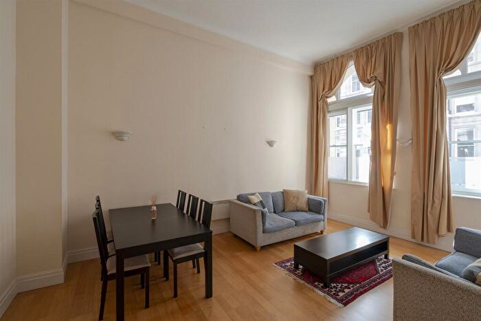 2 Bedroom Flat To Rent In Temple House, Temple Ave, London, EC4Y