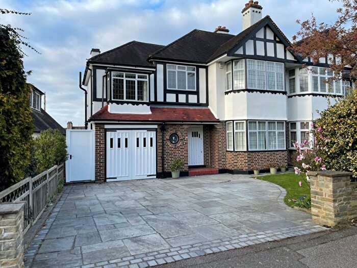 4 Bedroom Semi-Detached House For Sale In Forest Ridge, Beckenham, BR3
