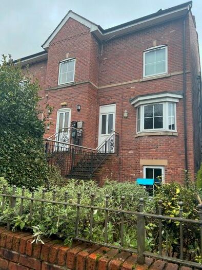 2 Bedroom Flat To Rent In Seymour Road, Bolton, BL1