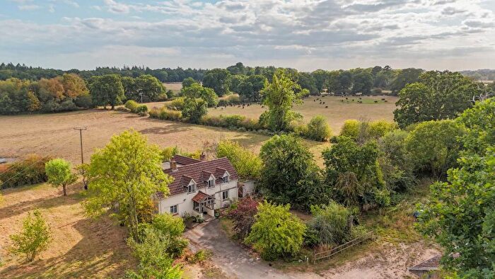 4 Bedroom Detached House For Sale In Sandford, Ringwood, BH24