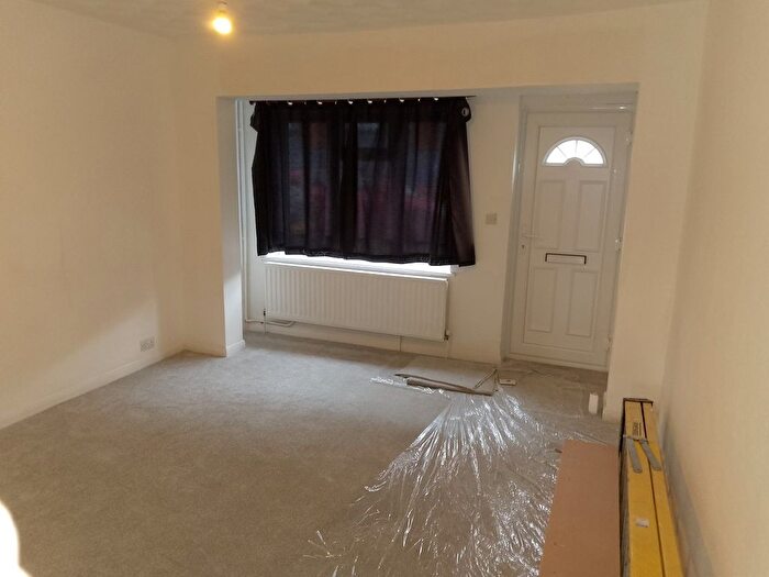 1 Bedroom Flat To Rent In Victoria Road, Chatham, ME4