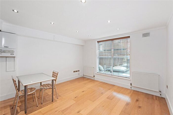 1 Bedroom Apartment To Rent In Holloway Road, London, N7