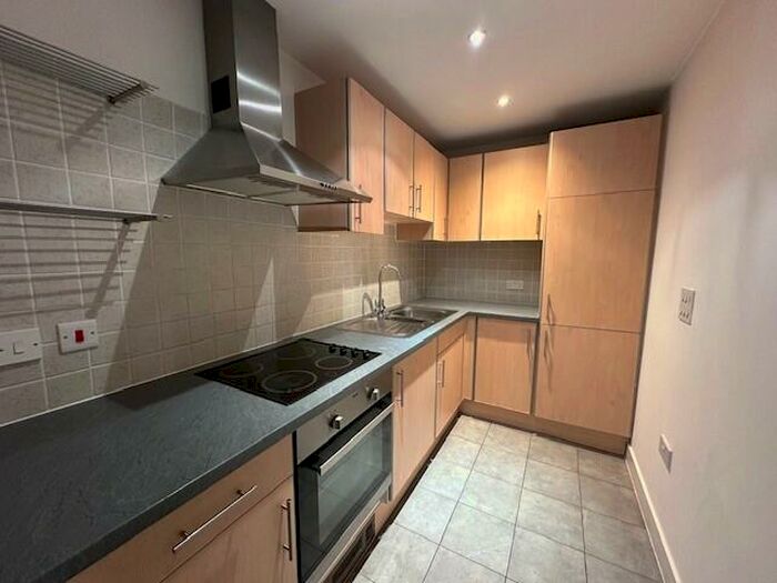 Apartment To Rent In Ferry Court, Cardiff, CF11
