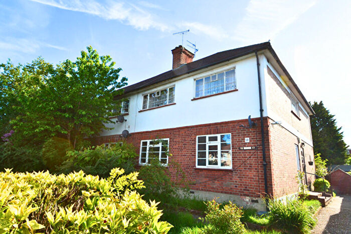 2 Bedroom Apartment To Rent In Tolworth, KT6