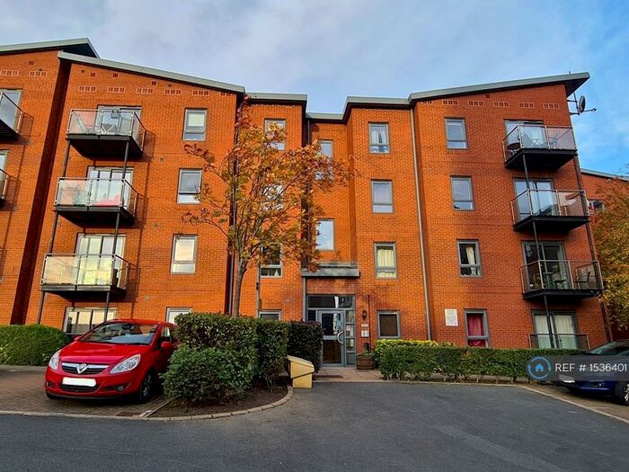 2 Bedroom Flat To Rent In Bouverie Court, Leeds, LS9