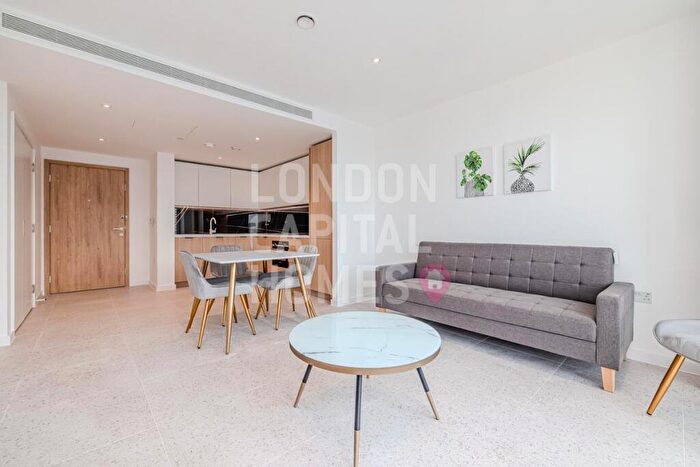 Apartment To Rent In Bouchon Point, Cendal Crescent, London, E1