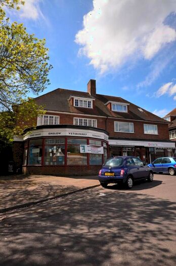 2 Bedroom Flat To Rent In The Square, Wilderness Road, Guildford, Surrey, GU2