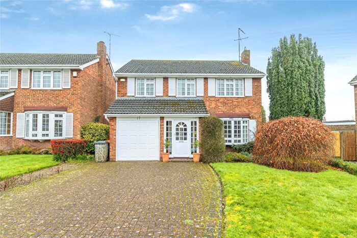 4 Bedroom Detached House For Sale In Yew Tree Close, Eaton Bray, Dunstable, Bedfordshire, LU6