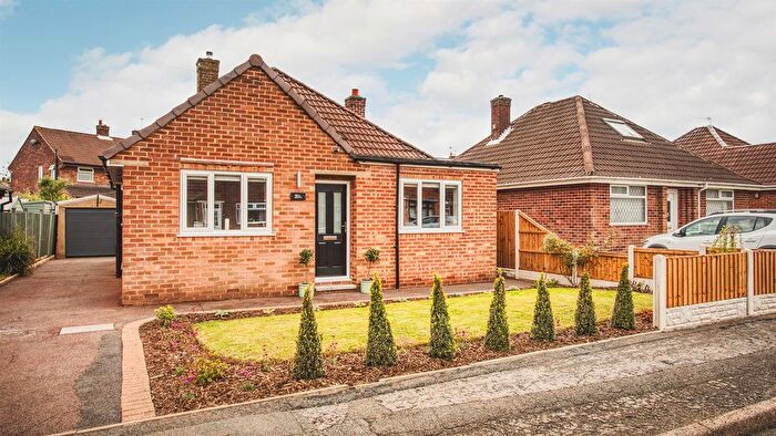 2 Bedroom Bungalow For Sale In Lea Drive, Mickleover, Derby, DE3