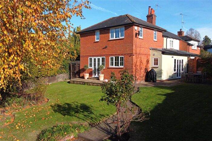 3 Bedroom Semi Detached House For Sale In School Lane, Cookham Dean, Cookham, Maidenhead, SL6