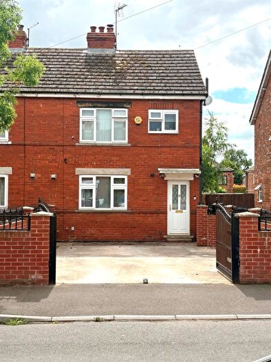 3 Bedroom Semi-Detached House For Sale In Lime Tree Grove, Thorne, Doncaster, DN8