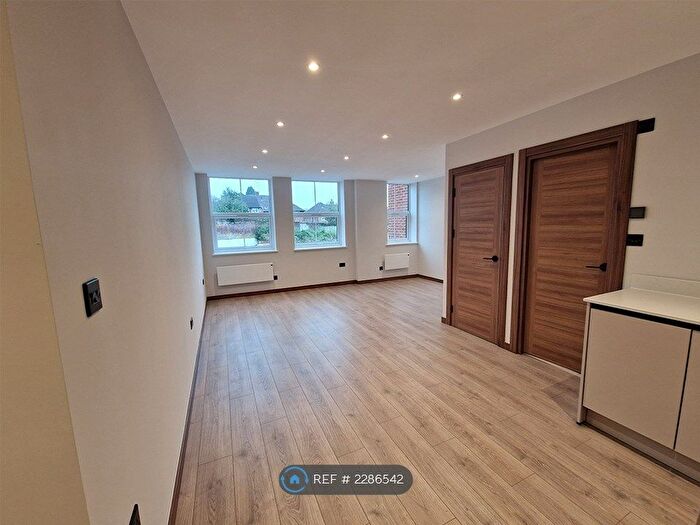 Studio To Rent In Bridge Street, Leatherhead, KT22