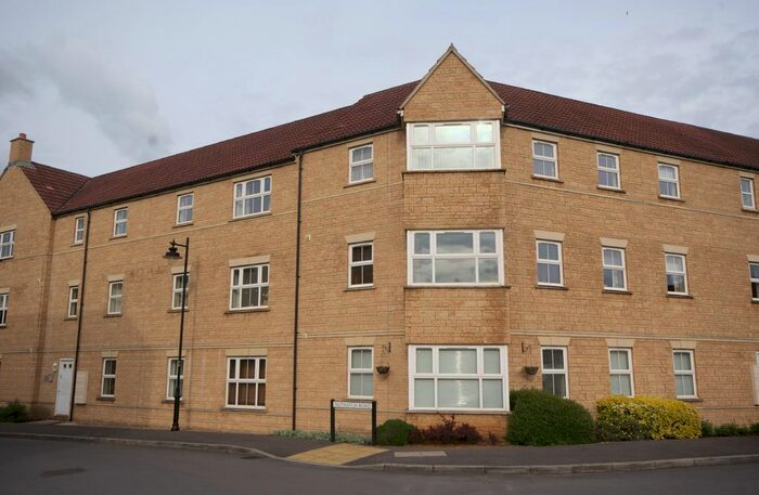 2 Bedroom Flat To Rent In Nuthatch Road, Calne, SN11