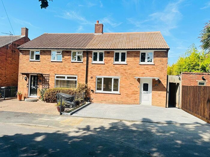 5 Bedroom Semi-Detached House For Sale In Gunhild Way, Cambridge, CB1