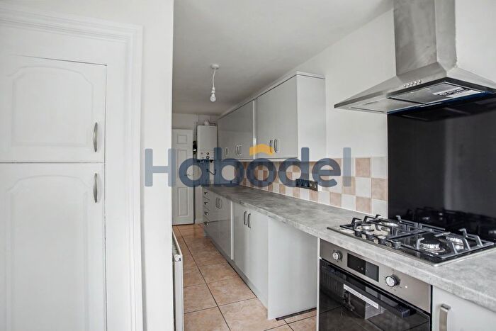 3 Bedroom Terraced House To Rent In Knaton Road, Carlton-In-Lindrick, Worksop, S81