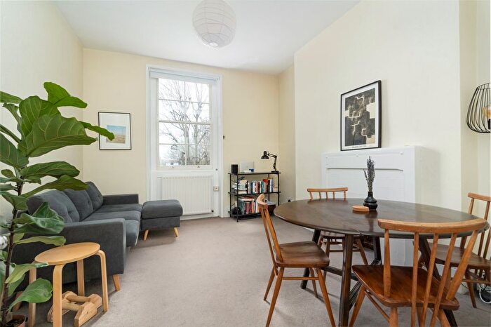 2 Bedroom Flat To Rent In Highbury Park, Highbury, London, N5
