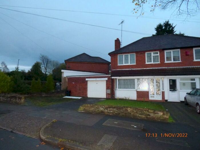 3 Bedroom Semi-Detached House To Rent In Wingfield Road, Birmingham, B42
