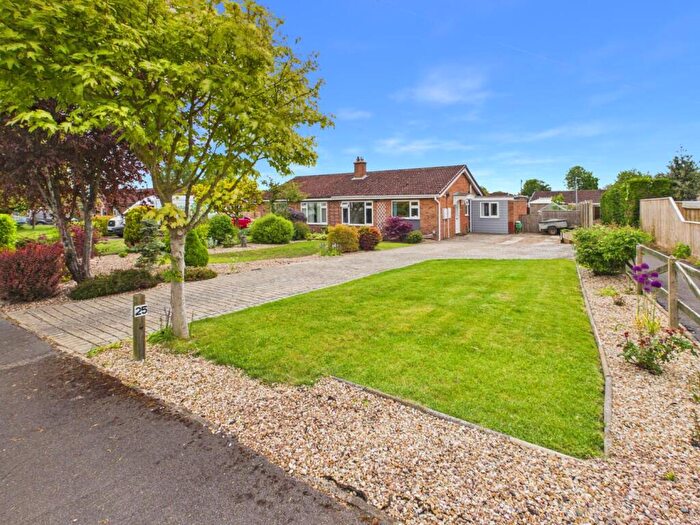 2 Bedroom Semi-Detached Bungalow For Sale In Mark Avenue, Horncastle, LN9