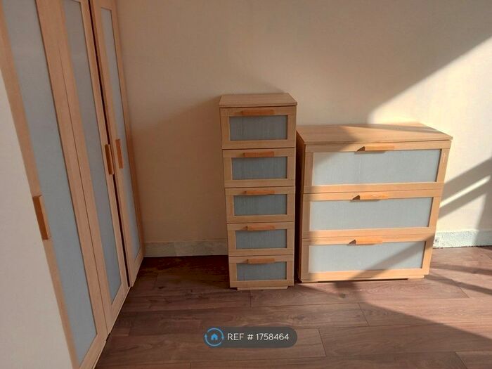 1 Bedroom Flat To Rent In Folkestone Road, Dover, CT17