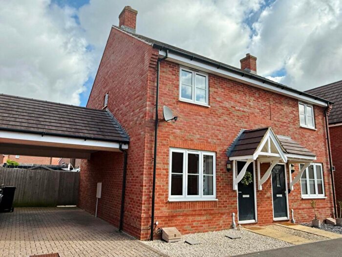 2 Bedroom Semi Detached House To Rent In Willow End, Didcot, OX11